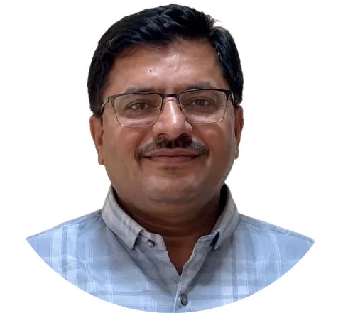 Portrait of R. V. Jatiya sharing their experience with Aakar Social Ventures